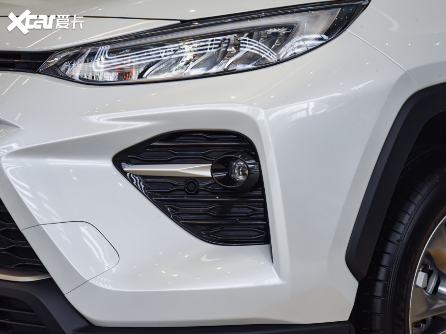 2022m_(d) 2.0L CVT(q)A