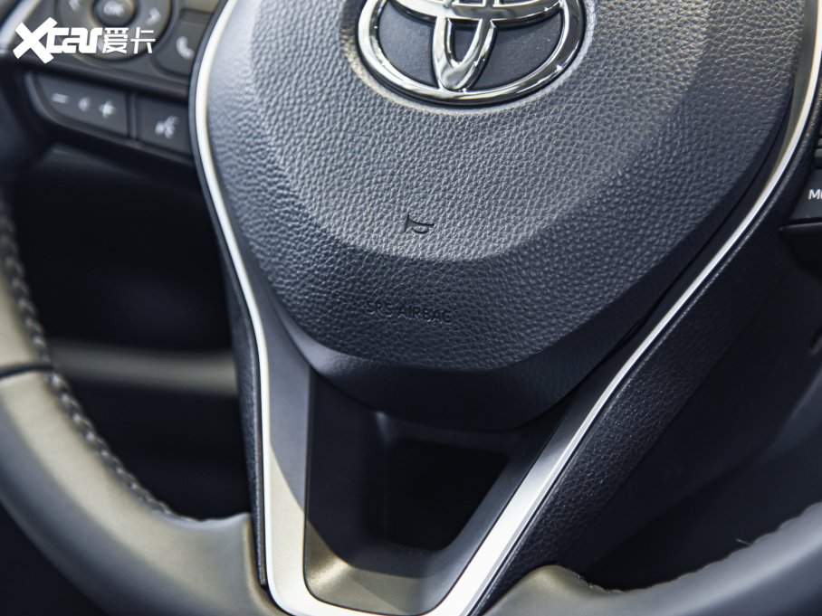 2022m_(d) 2.0L CVT(q)A