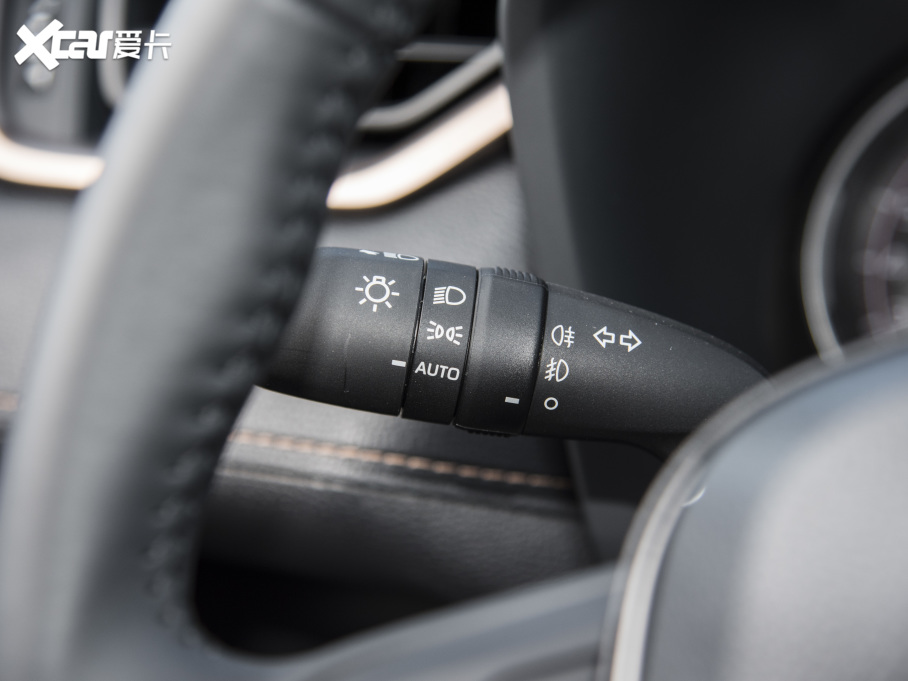 2022m_(d) 2.0L CVT(q)Tʿ