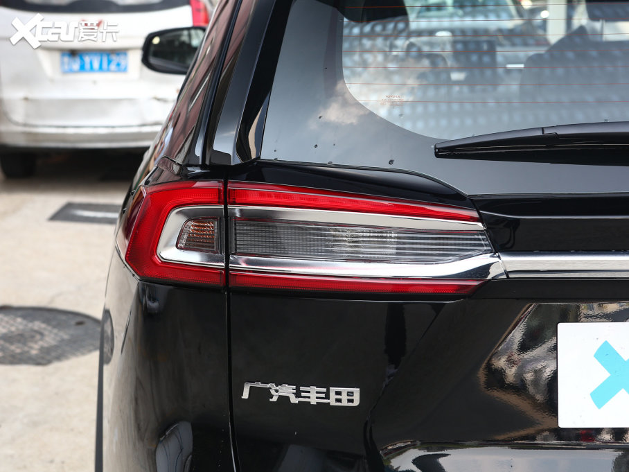 2022m_(d) 2.0L CVT(q)а