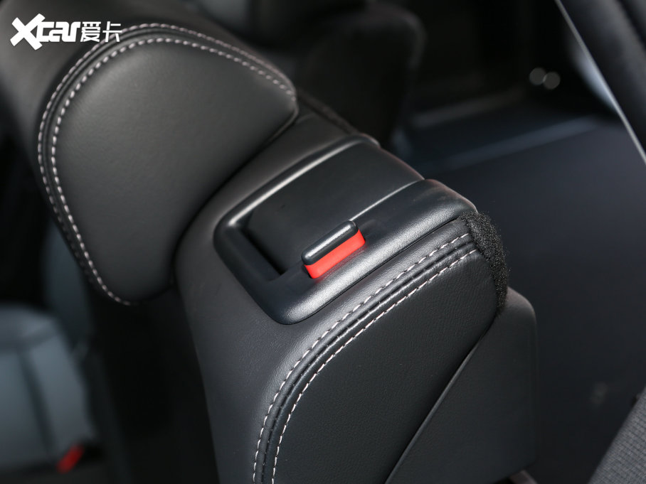 2022m_(d) 2.0L CVT(q)а