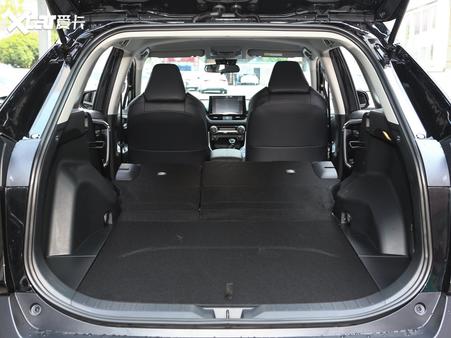 2022m_(d) 2.0L CVT(q)а