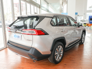 2022款2.0L CVT两驱豪华PLUS版 右后45度