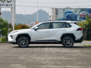 2022款2.0L CVT四驱科技版 正侧（左）