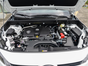 2022款2.0L CVT四驱科技版 发动机