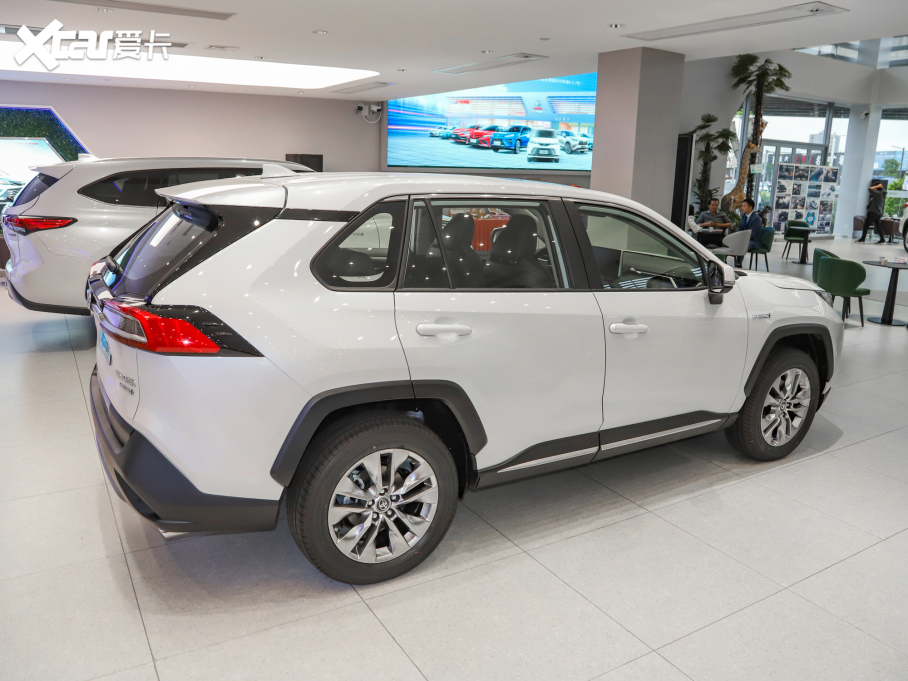 2022m_p p 2.5L E-CVTA