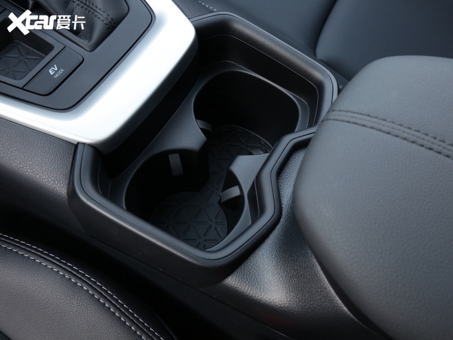 2022m_p p 2.5L E-CVTA