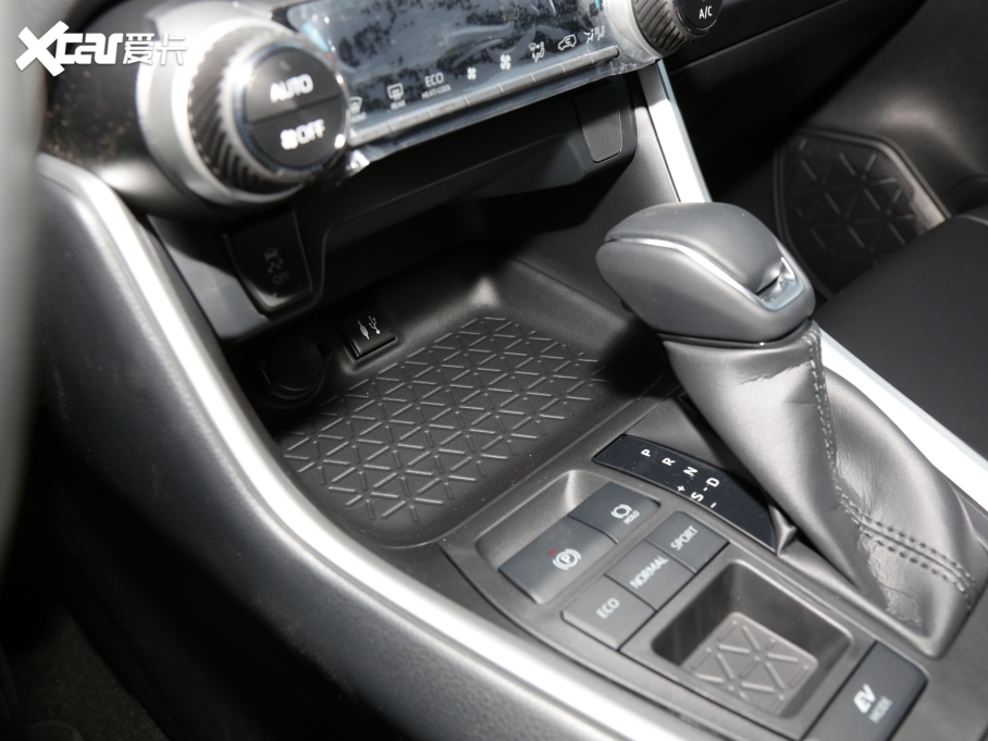 2022m_(d)p p 2.5L E-CVT(q)A