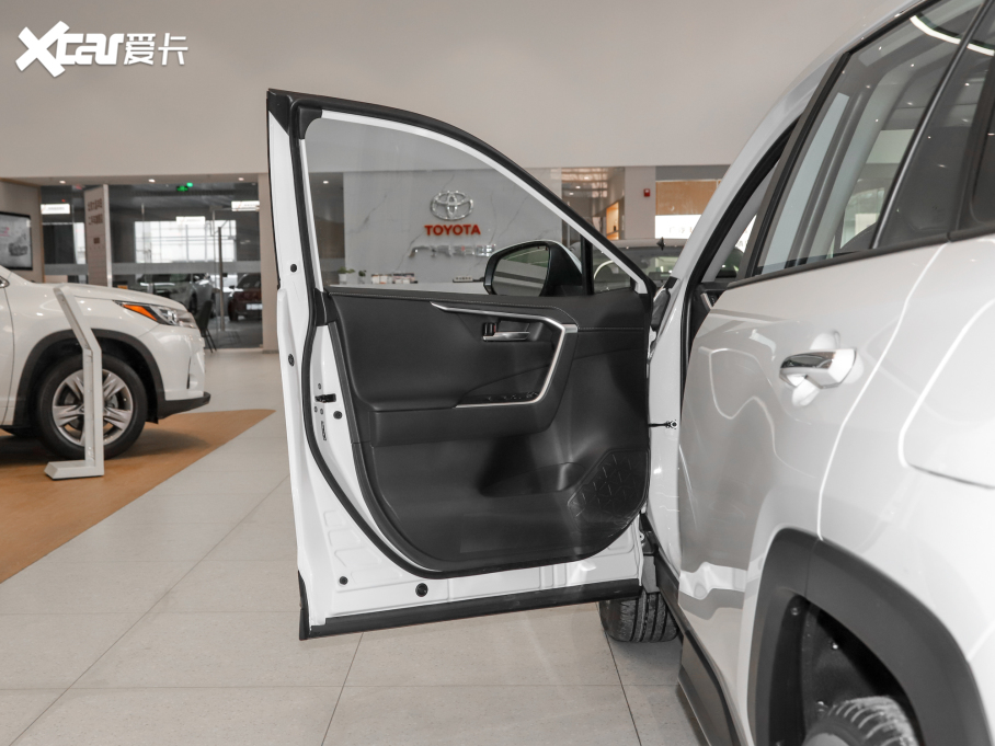 2022m_(d)p p 2.5L E-CVT(q)F