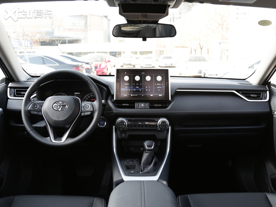 2022�����m�_�p�� �p�� 2.5L E-CVT�����A��