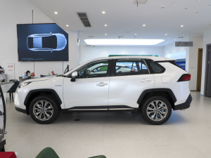 2022p 2.5L E-CVT(q)APLUS (c)