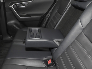 2022p 2.5L E-CVT(q)APLUS 