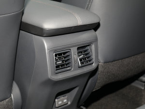 2022p 2.5L E-CVTTʿ п؅^