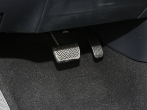 2022185T CVT\Ӱ п؅^