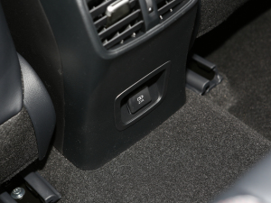 2022185T CVT\Ӱ п؅^