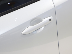 2022p 1.8H E-CVTIȰ {T