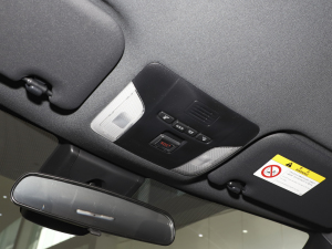 2022p 1.8H E-CVTIȰ п؅^