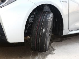 2022p 1.8H E-CVT\Ӱ (x)(ji)^