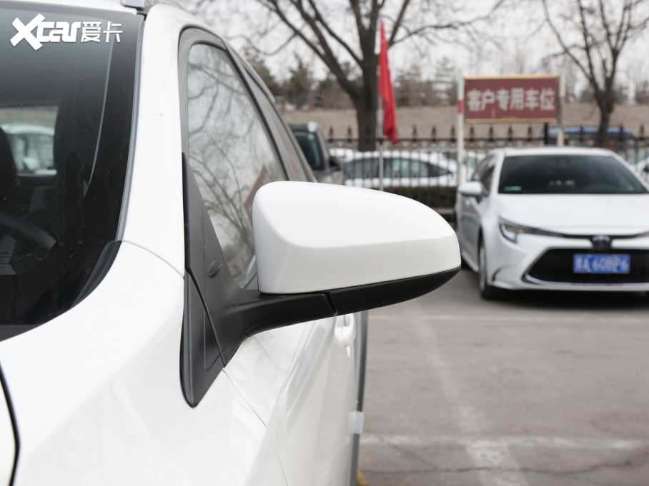 2022YARiS L X X 1.5L CVTI(lng)PLUS