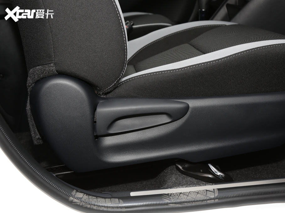 2022YARiS L X X 1.5L CVTI(lng)PLUS