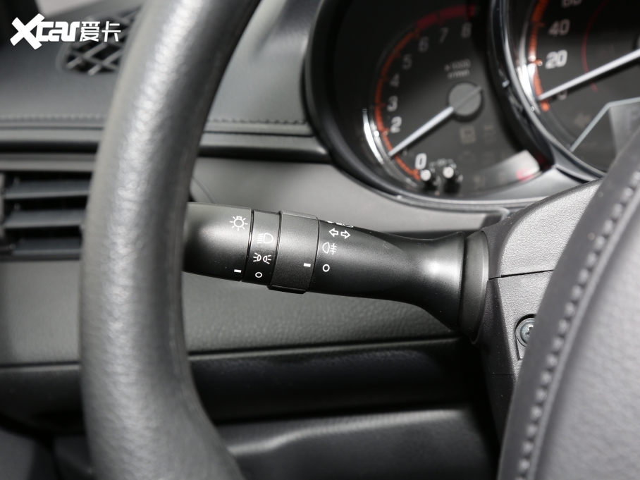 2022YARiS L X X 1.5L CVTI(lng)PLUS