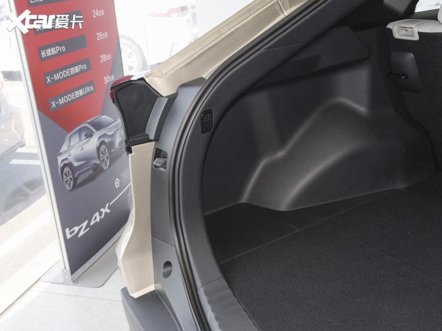 2022���K��4X �L�m(x��)��Pro