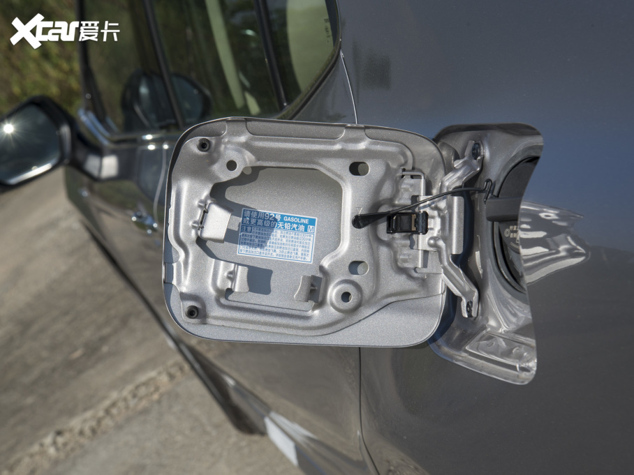 2022��P�����p�� �p�� 2.5HE��ӢPLUS��