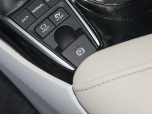 2022p 2.5HEӢPLUS v܇Ƅ