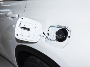 2022款380T 四驱尊贵版 7座 油箱盖
