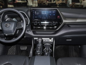 2022380T (q)F 7 п_(ti)