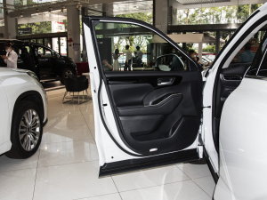 2022380T (q)F 7 {λ܇T