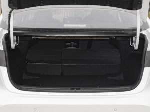 2023款2.0L 领先版 空间座椅