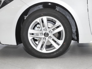 2023款改款 2.0L 领先版 轮圈