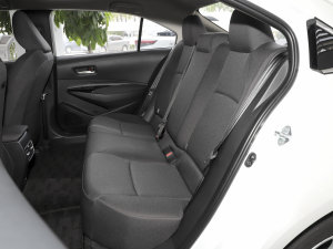 2023款改款 2.0L 领先版 后排座椅