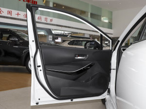 2023款改款 2.0L 领先版 驾驶位车门