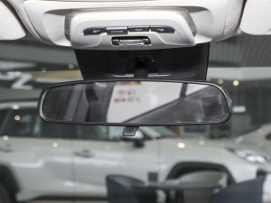 2023款改款 2.0L 领先版 车内后视镜