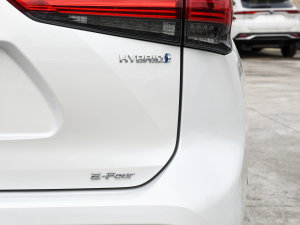 2023p 2.5L 򌾫Ӣ 7 ^