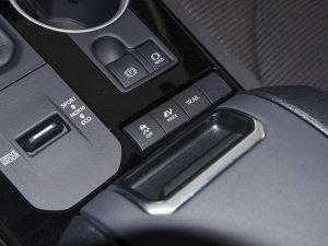 2023p 2.5L 򌾫Ӣ 7 п؅^