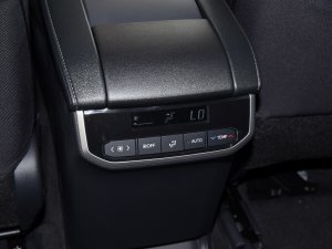 2023p 2.5L 򌾫Ӣ 7 п؅^