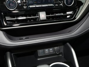 20232.5L늻p򌾫Ӣ 5 g