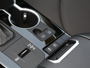 20232.5L늻p򌾫Ӣ 7 v܇Ƅ