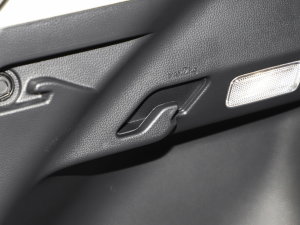 2023款2.0L CVT领先版 空间座椅