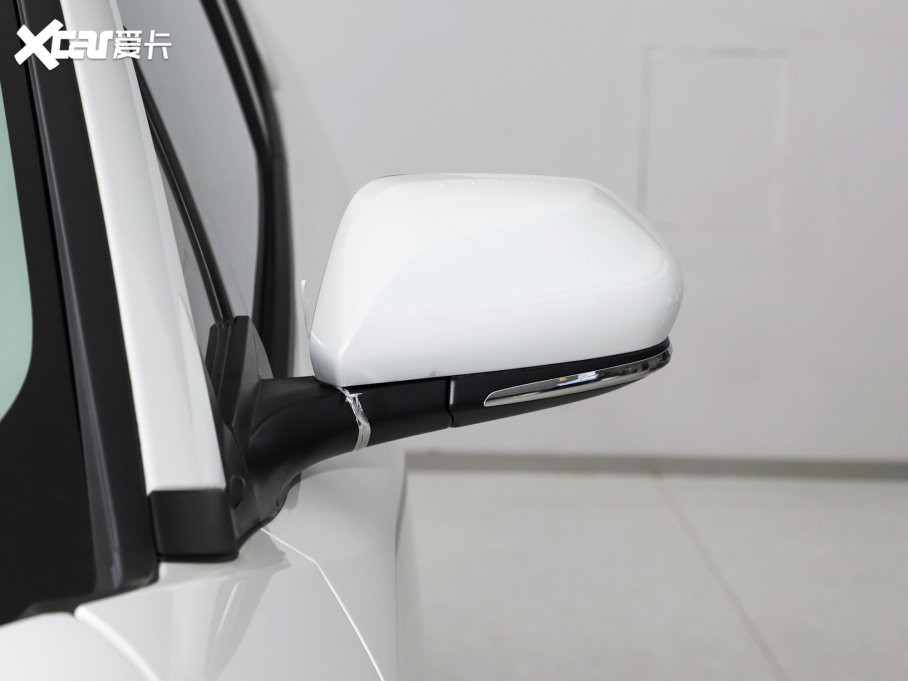 2023���S��C-HR 2.0L ���m��