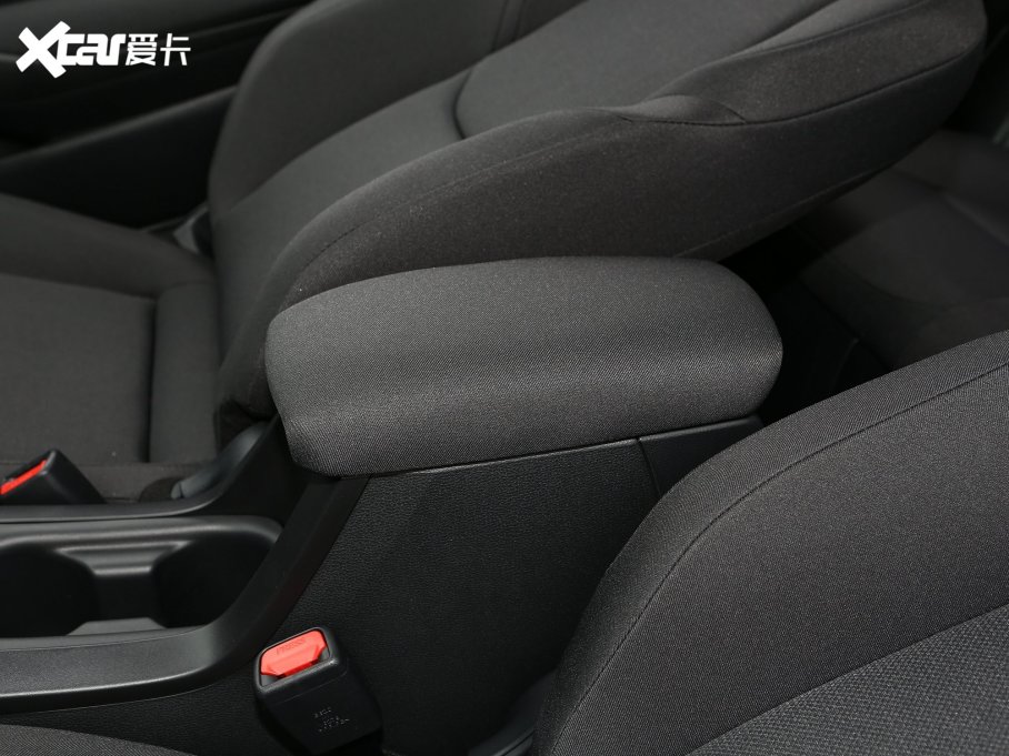 2023p 늻p 1.8L I(lng)Ȱ