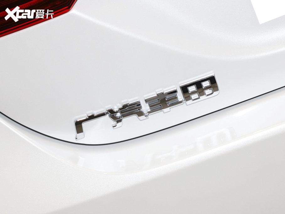 2023��P���� 2.0S �h�а�