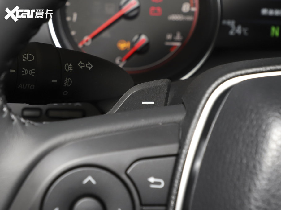 2023��P���� 2.0S �h�а�