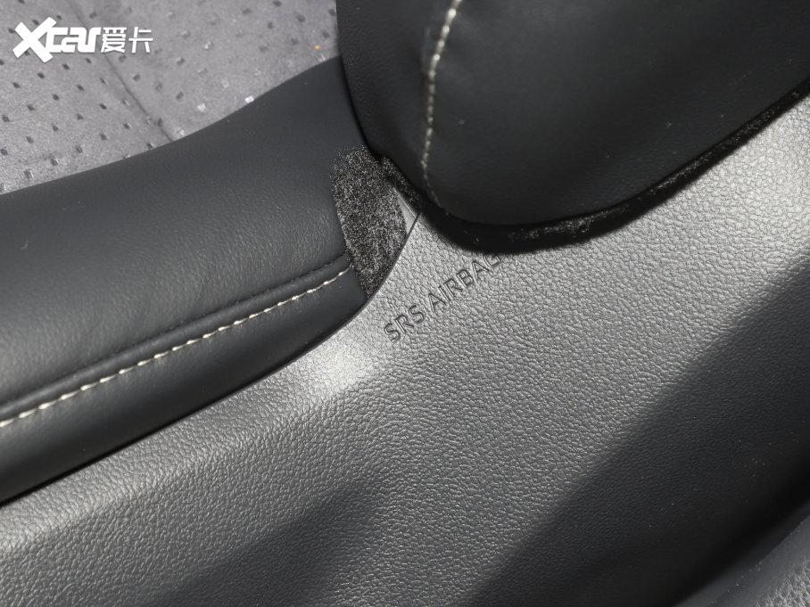 2023��P���� 2.0S �h�а�