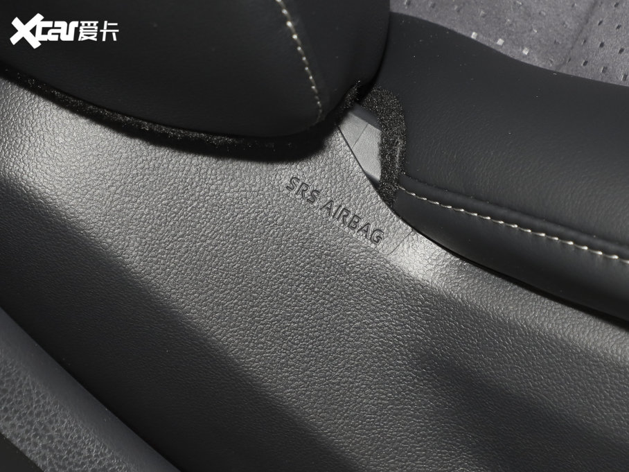 2023��P���� 2.0S �h�а�