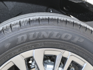 2024���p�� 2.5L E-CVT�����APLUS�� �������^