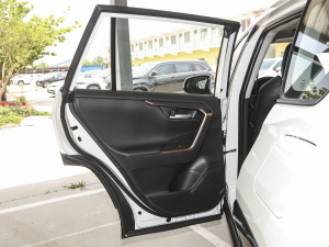 2024p 2.5L E-CVTAPLUS п؅^